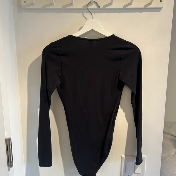 american apparel long-sleeve v-neck bodysuit - black, size S - Picture 3 of 8